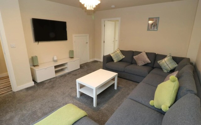 Modern Town House Shepley