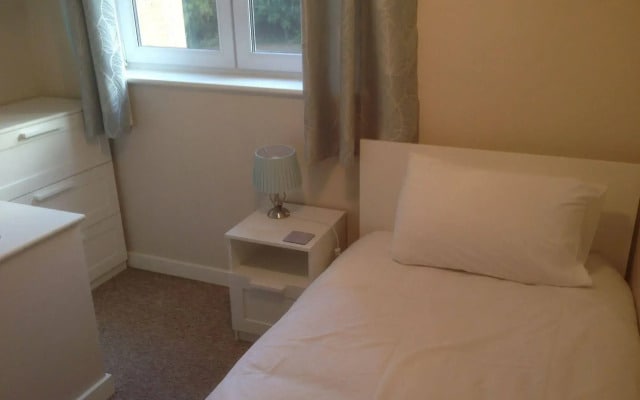 The Beeches - Serviced Duplex Apartment