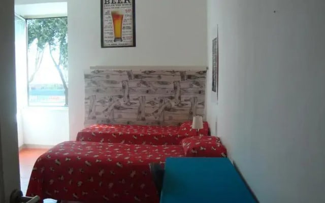 Minnis House