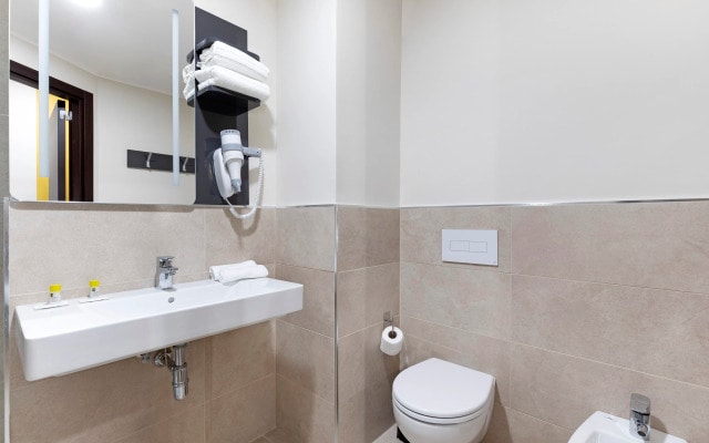 B&B Hotel Roma Fiumicino Aeroporto Fiera 1