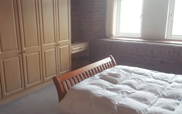 Liverpool Dockside Apartment
