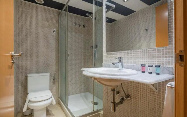 Modern and bright apartment in Eixample 3-1