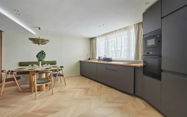Spacious AC Flat Luxembourg St Germain des Pres