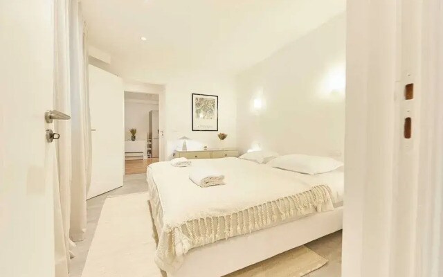 Classy Apartment - Eiffel Tower