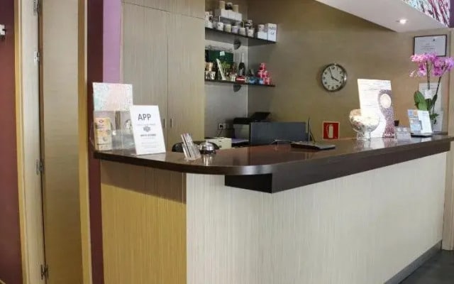 Hostal 4C Cuatro Caminos