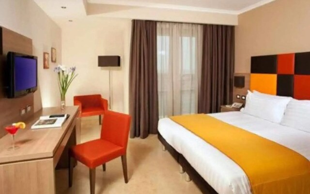 Hotel Tiber Rooftop & Wellness