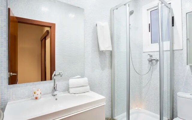 Viladomat Eixample Apartment