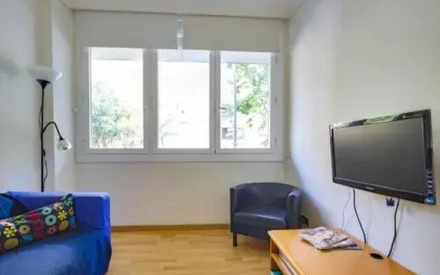 Cozy 2 Bedroom Next to Arc de Triomf