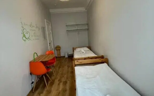 Orange Cat Rooms