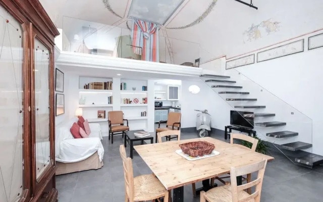 Vespa Studio Loft Trastevere