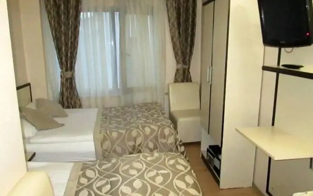Glorina Hotel