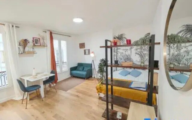 Seine 2-Min & Notre Dame • Cozy Studio