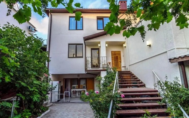 Guest house Shokolad