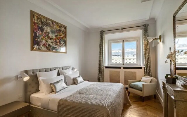 Palais Petit - Two Bedroom Apartment