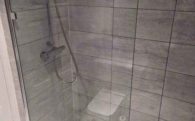 2 Bed House - Garden & Excellent Wifi