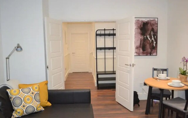 OnPoint Apartments - Deluxe Apartment City Centre Ideal Location!