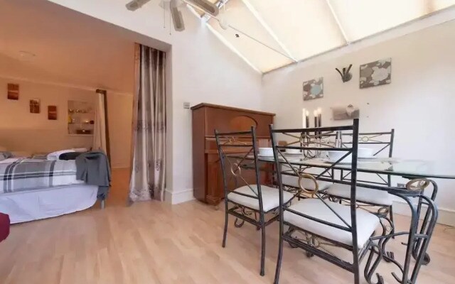 3bedroom Sleeps8 Parking Familyfriendly Nearexcel