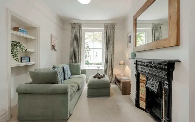 Modern 2 bed Flat - Hammersmith Grove