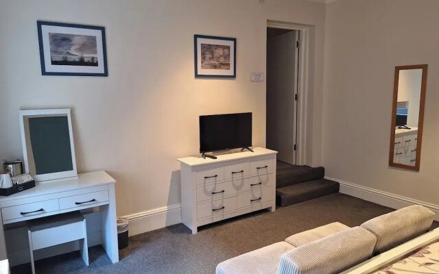 Room-comfortable Spacious Double Ensuite