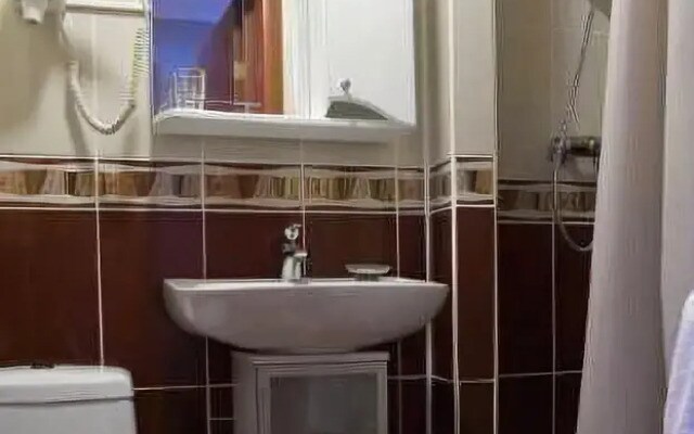 Золотой Павлин