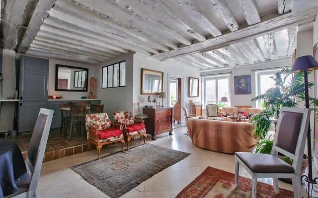 Saint Paul Apartment