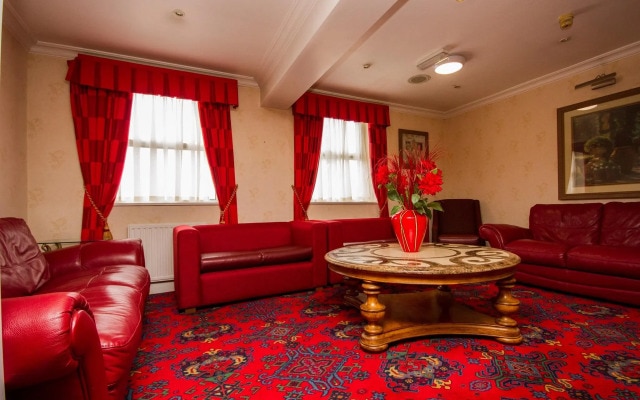 Chesters Hotel & Restaurant