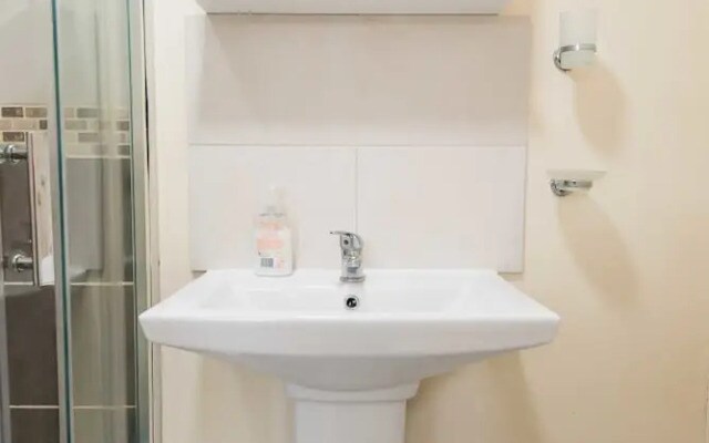 Snooze Apartments Flat 56