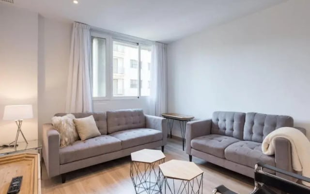 Urbe10 Premium Atarazanas 4 Bedrooms Apartment