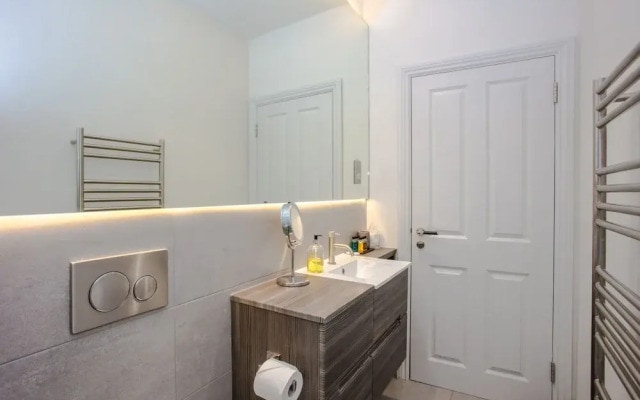 Stunning Deluxe 3 Bedroom House in Fitzrovia