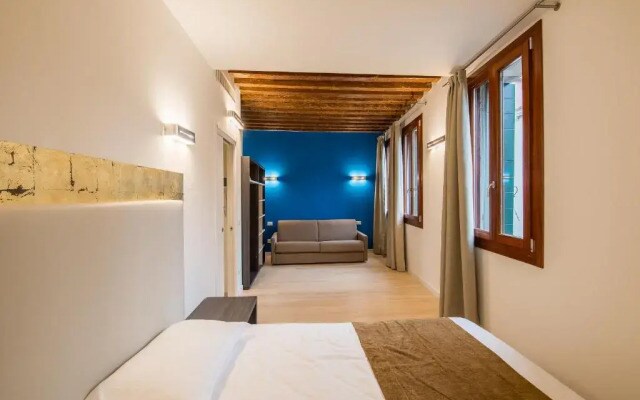 Charming Palace Corte Del Teatro