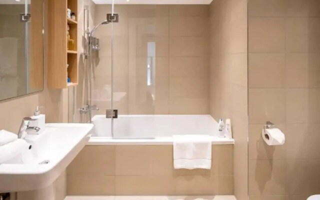 Chic 1 Bedroom Apartment With View of Shard