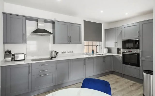 Flat 3 Beauchamp Place