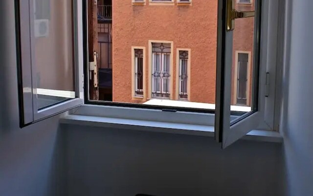 Empire Suites