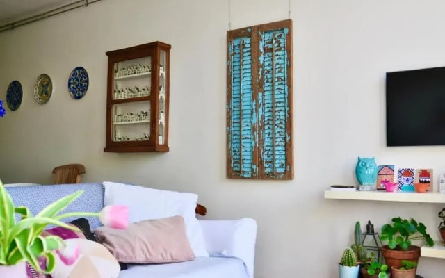 Homeawayhome C&R 1