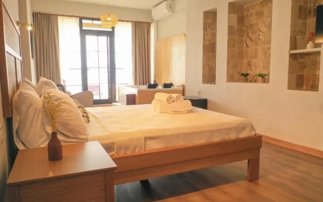 Ank’Ada Ayanikola (12+ Adult Only)