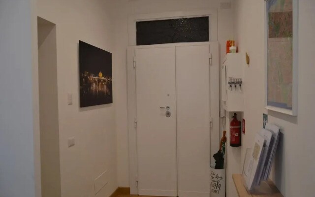 Interno 10 Vaticano