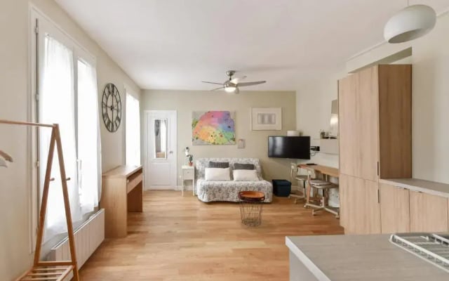 Welkeys - Crozatier Apartment