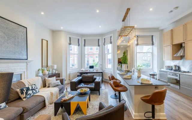 Brechin Place