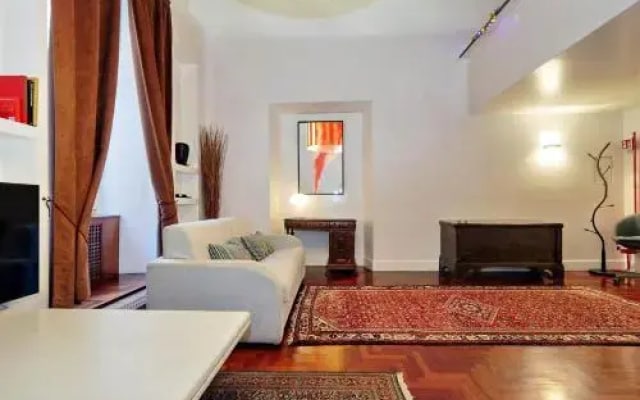 Pantheon Lyuxury Apartment