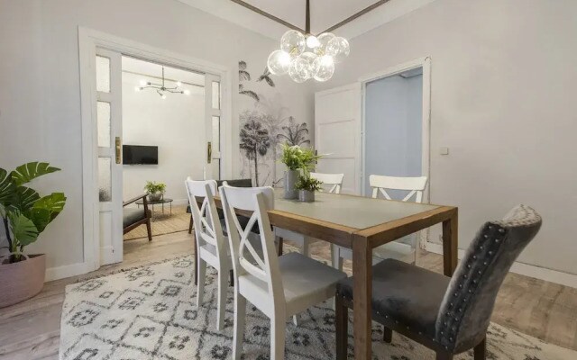 Alterhome Goya Luxury