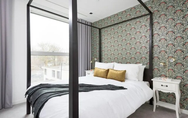 Sonder — Aird House