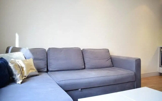 Modern Studio Apartment In Chelsea