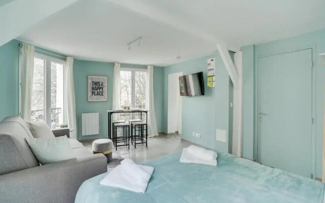 145 Suite Marc, Large Studio, Paris Center