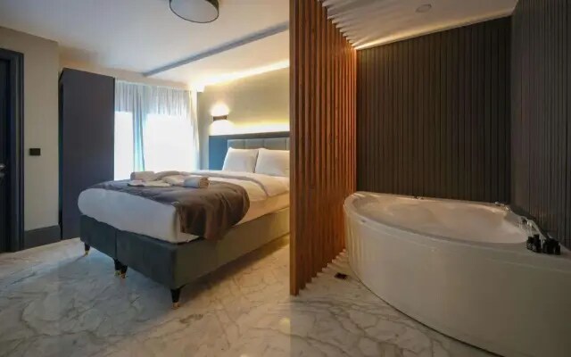 Hotel Kurucesme Business