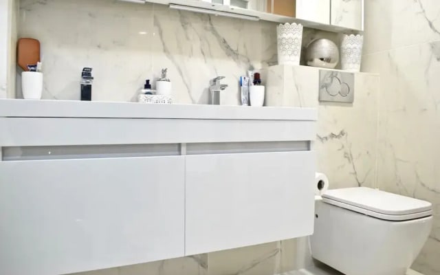3 Bedroom Apartment in Kensington