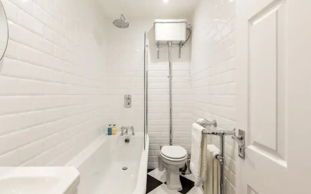 Beautiful 2 Bedroom Garden flat