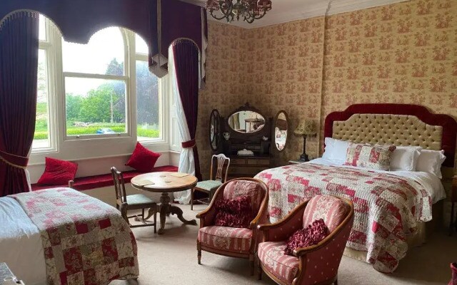 Rossington Hall