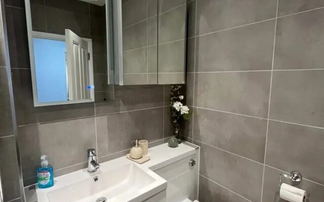 Inviting & Spacious 3BD Flat - Shadwell