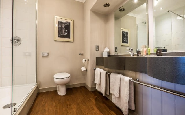 The Bridge Hotel Greenford