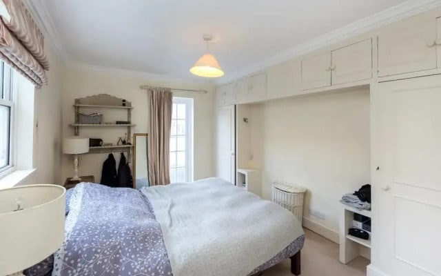 1-bed Flat at the Heart of Fulham & Parsons Green!